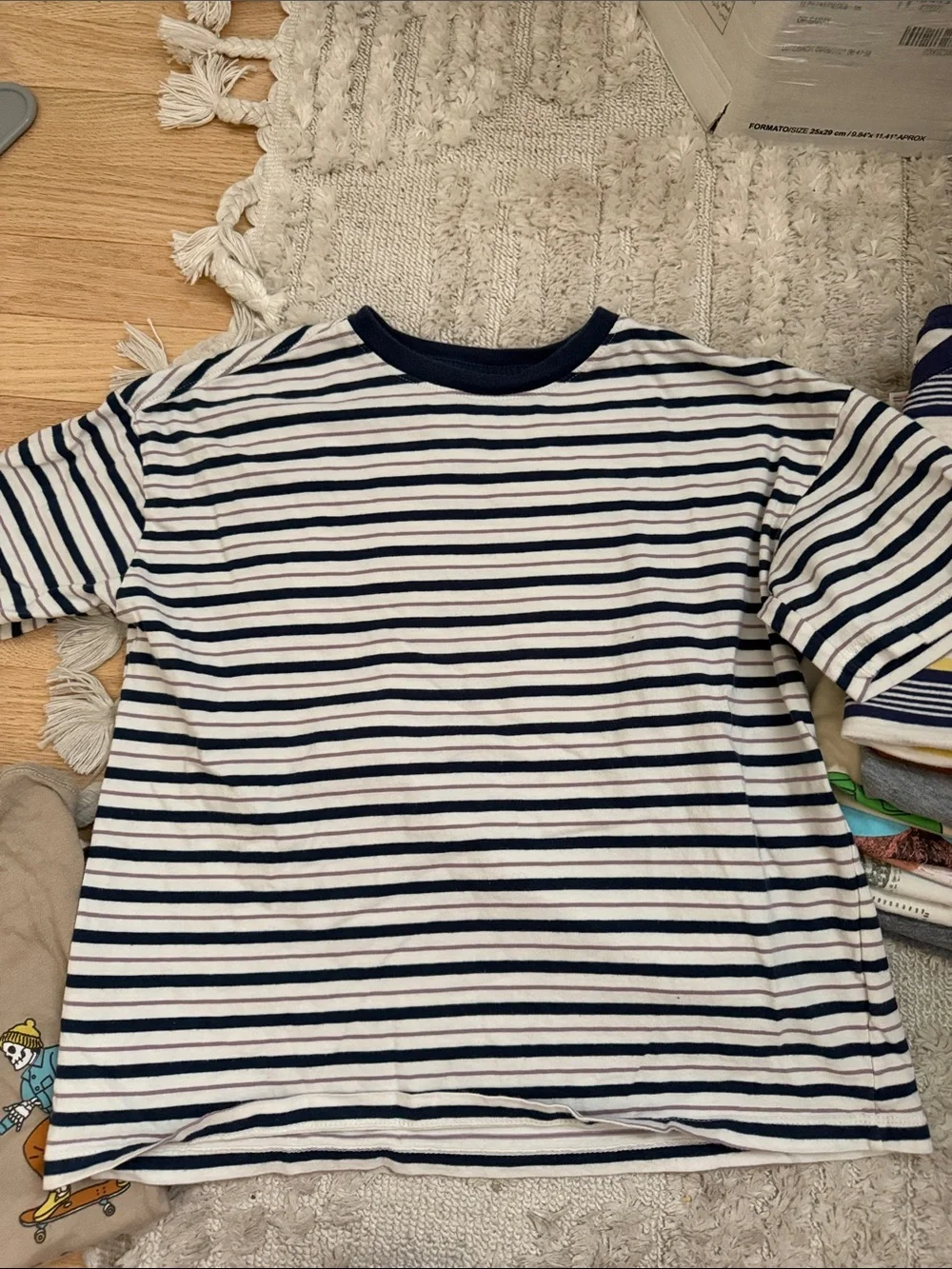 10 boys Tees size M old navy Carhartt and Lego